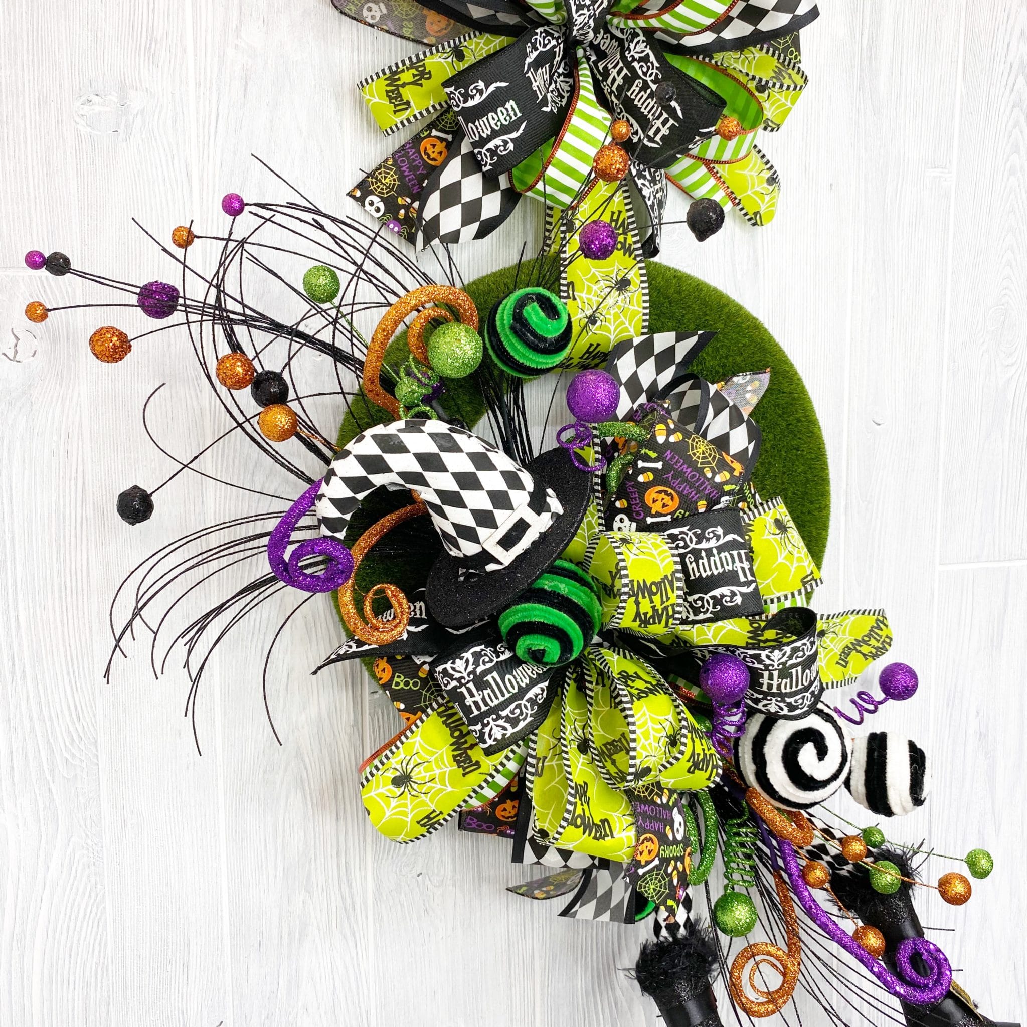 How to make a ribbon hanging Halloween witch wreath . Kelea's Design School