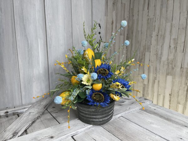 Blue Sunflower Lemon Arrangement