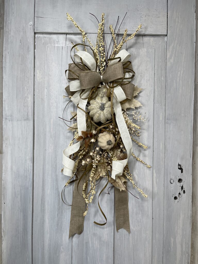 Soft Neutral Easy Cluster Pumpkin Swag