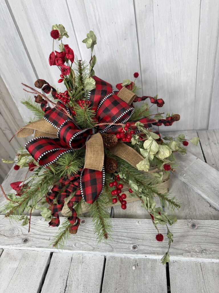 North Pole Cabin Shelf Sitter
