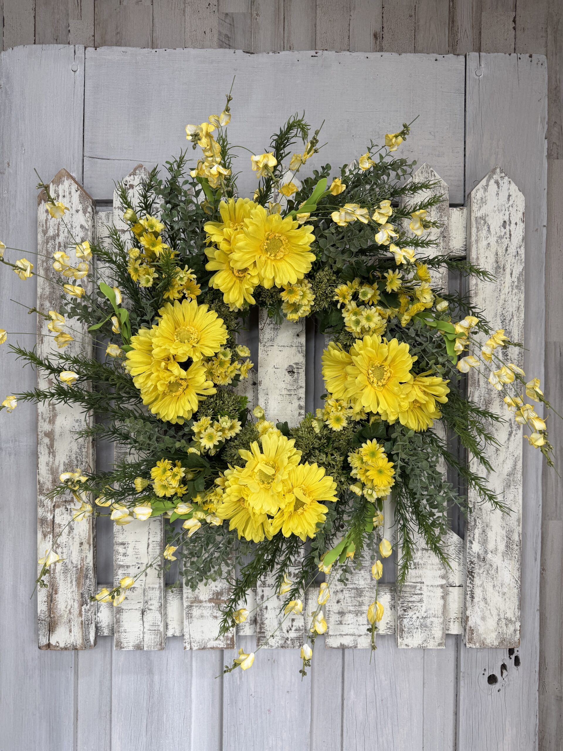 Sunlit Garden Round Wreath